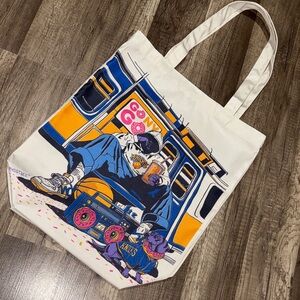 Limited Edition - Dunkin’ Donuts x NY Knicks x MadSteez tote bag.